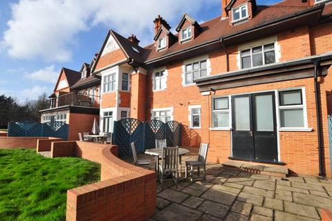 2 bedroom apartment to rent, Ferry Lane, Staines-upon-Thames TW19