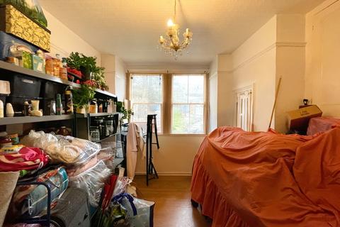 20 Quebec Avenue, Southend-on-sea, SS1 2DE
