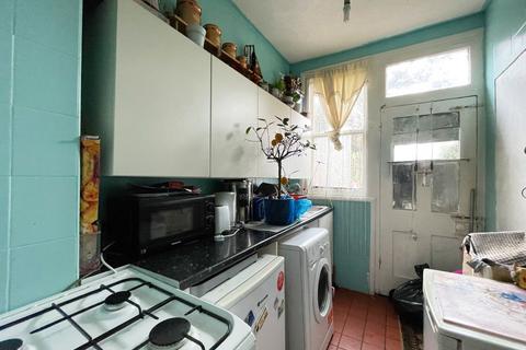 20 Quebec Avenue, Southend-on-sea, SS1 2DE
