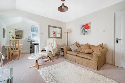 1 bedroom apartment for sale, Herons Reach, The Promenade, Arnside, Cumbria LA5 0AD