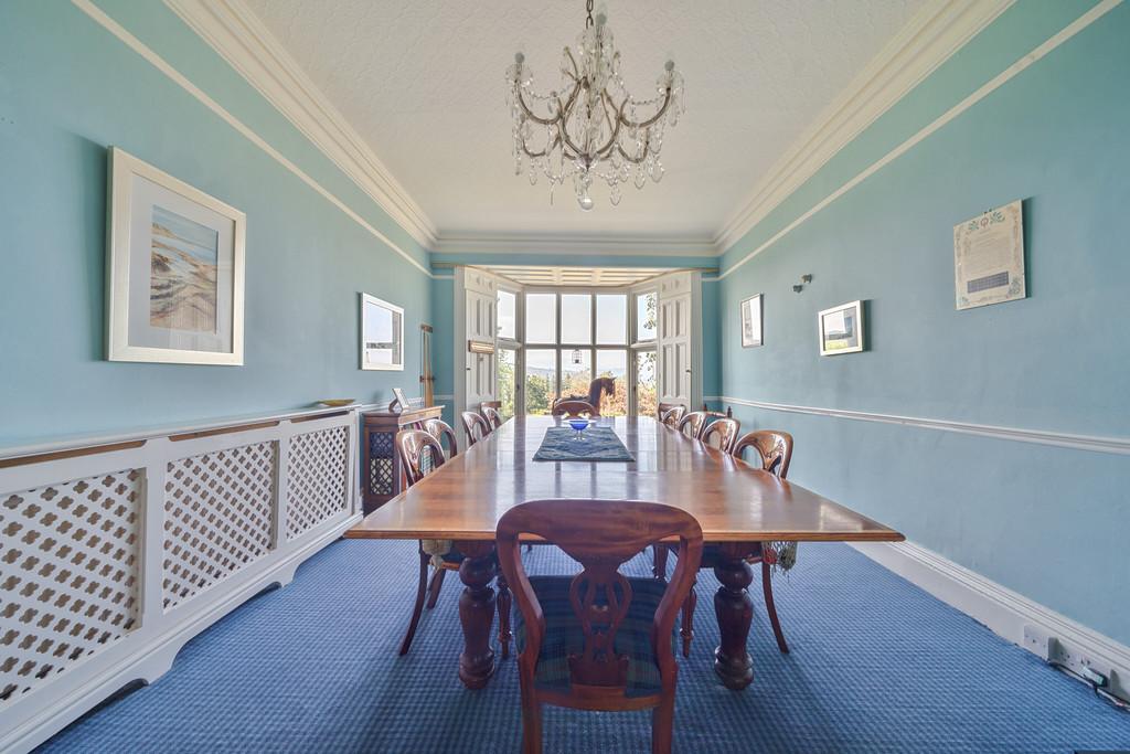 Sitting/Dining Room