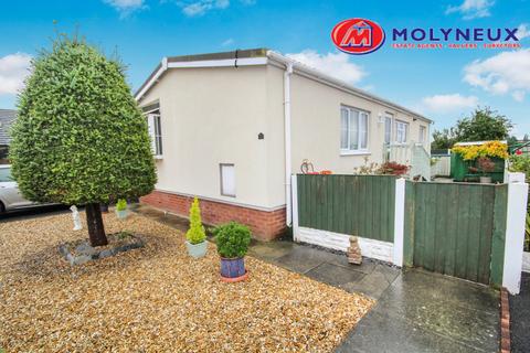 2 bedroom mobile home for sale, Willow Brook, Station Road, Sandycroft