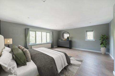 5 bedroom detached house for sale, The Green, Nettlebed, Henley-on-Thames, Oxfordshire, RG9