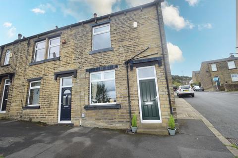 2 bedroom end of terrace house for sale, Cottingley Cliffe Road, Bradford BD16