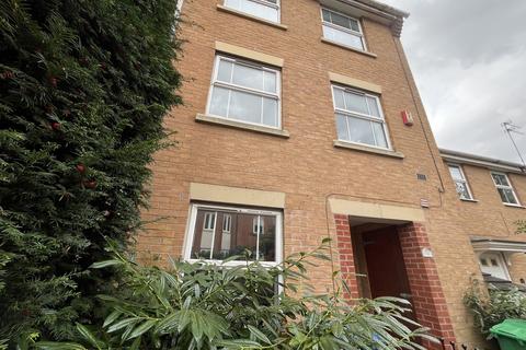 4 bedroom townhouse to rent, New Barns Avenue, Chorlton