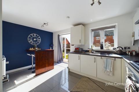 53 Cascade Close, Burton-on-trent, DE14 1DX