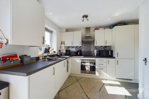 53 Cascade Close, Burton-on-trent, DE14 1DX