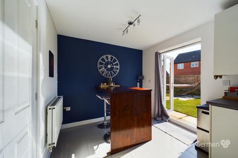 53 Cascade Close, Burton-on-trent, DE14 1DX