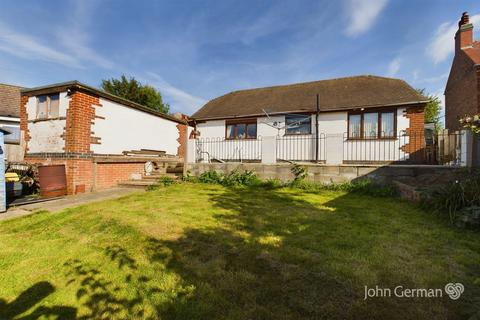 2 bedroom detached bungalow for sale, Newhall Road, Swadlincote