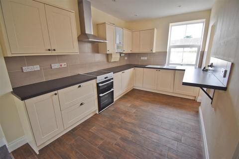 2 bedroom apartment to rent, Cromer Road, Sheringham