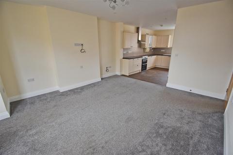 2 bedroom apartment to rent, Cromer Road, Sheringham