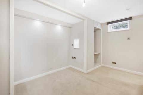 1 bedroom ground floor flat for sale, Smoke Lane