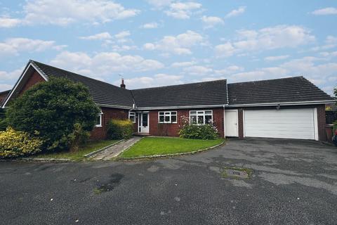 5 bedroom detached bungalow for sale, Lime Close, Middlewich