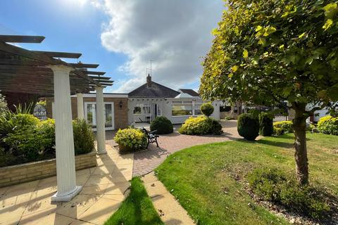 3 bedroom detached bungalow for sale, Broadway, Crowland