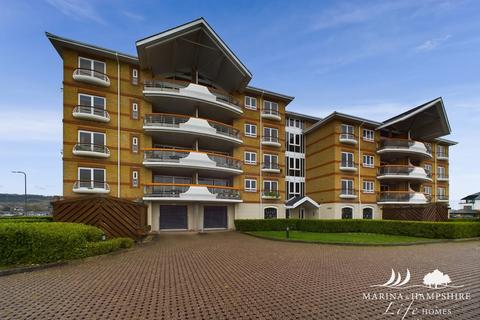 2 bedroom penthouse for sale, Victory House, Port Solent PO6