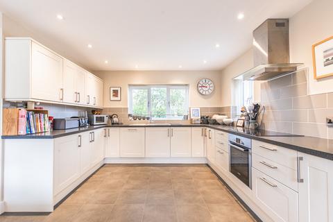 4 bedroom detached house for sale, Colkirk