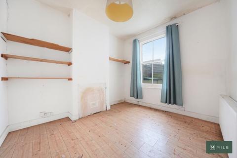 40 Waldo Road, London, NW10 6AT