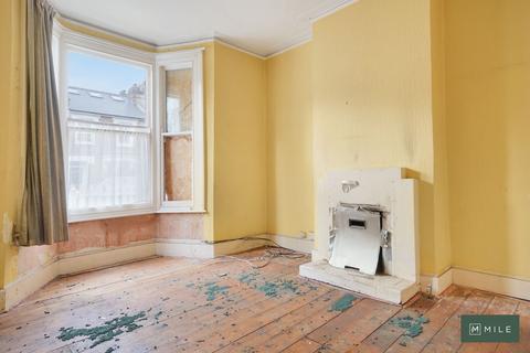 40 Waldo Road, London, NW10 6AT