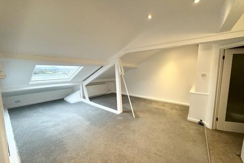 3 bedroom penthouse to rent, Trews Weir Mill, Exeter EX2