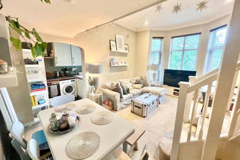 1 bedroom apartment for sale, Guildford Road, Farnham GU10