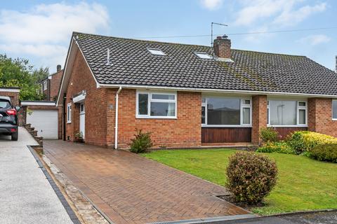 2 bedroom semi-detached bungalow to rent, Goring Field, Winchester