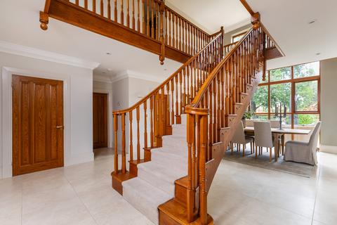 Oak Wood House Cliff Way, Compton, Winchester, SO21 2AP