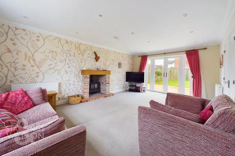 4 bedroom detached house for sale, Broomefield Road, Stoke Holy Cross, Norwich