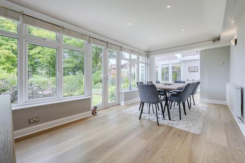 17 Marlpit Avenue, Coulsdon, CR5 2SD