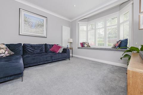 17 Marlpit Avenue, Coulsdon, CR5 2SD