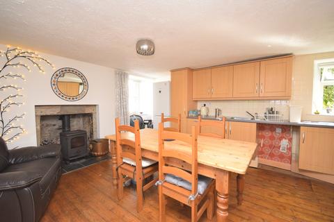 3 bedroom end of terrace house for sale, Thimblerow, Dunning, Perth