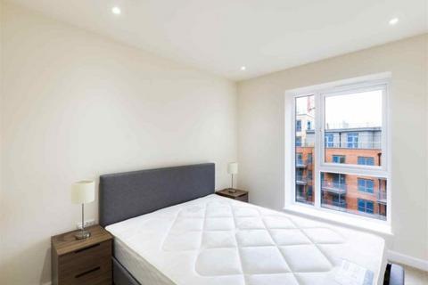 2 bedroom apartment to rent, Beaufort Square, London NW9