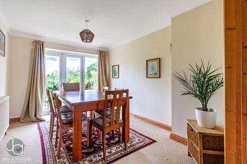 3 Brook Close, Tiptree, Colchester, CO5 0RY