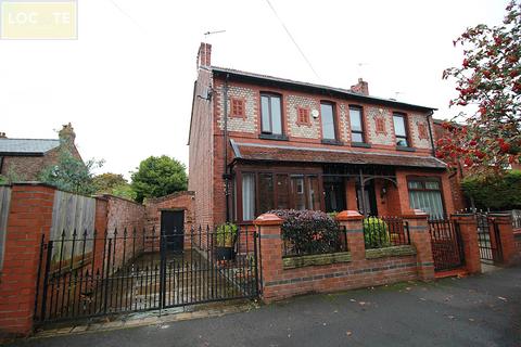 3 bedroom semi-detached house for sale, Mansfield Road, Flixton