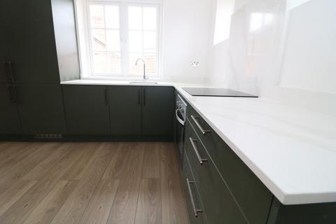 1 bedroom flat to rent, North Street, Dorking