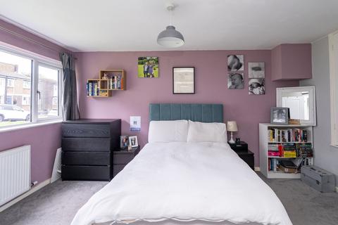 99 Rough Rew, Dorking, RH4 2PB