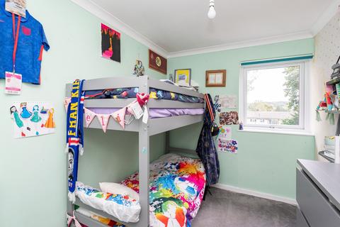 99 Rough Rew, Dorking, RH4 2PB