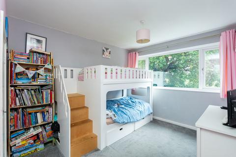 99 Rough Rew, Dorking, RH4 2PB