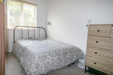 2 bedroom ground floor flat to rent, Bunning Way, Islington, London, N1