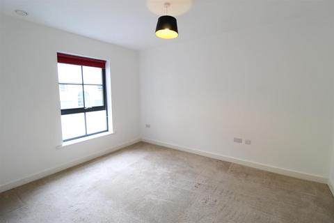undefined, Kinderlee Way, Chisworth, Glossop