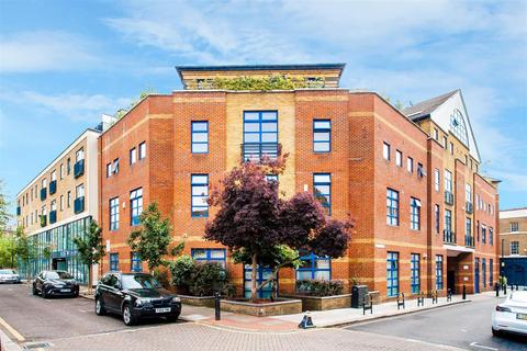 Flat 3, 59 Chilton Street, London, E2 6EA