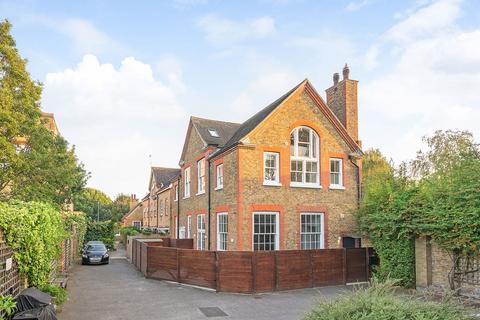 3 bedroom mews for sale, Takhar Mews, London SW11