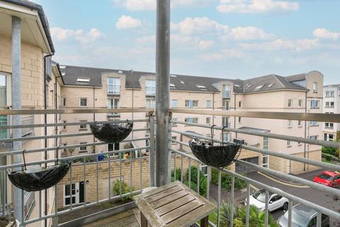3 bedroom apartment to rent, Crewe Road North, Edinburgh, Midlothian