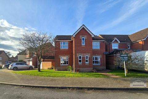 3 bedroom detached house for sale, Bryony Way, Attleborough, Norfolk, NR17 1QL