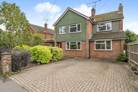 4 bedroom detached house for sale, Saunders Lane, Surrey GU22