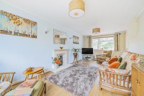 181 Saunders Lane, Woking, GU22 0NT