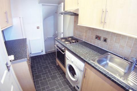 3 bedroom terraced house to rent, Harold Street, Leeds