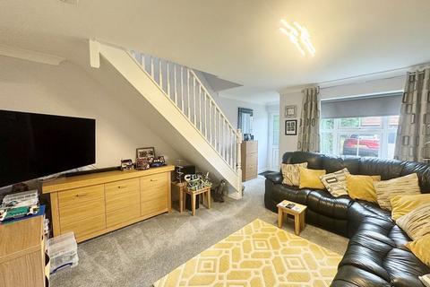 2 bedroom end of terrace house for sale, FINCHLEY COURT, GRIMSBY