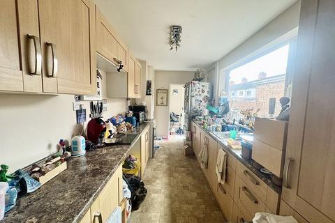 2 bedroom terraced house for sale, BENTLEY STREET, CLEETHORPES