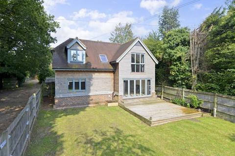 3 bedroom detached house for sale, The Drive, Ifold