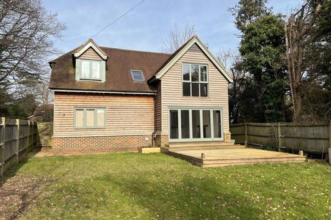 3 bedroom detached house for sale, The Drive, Ifold